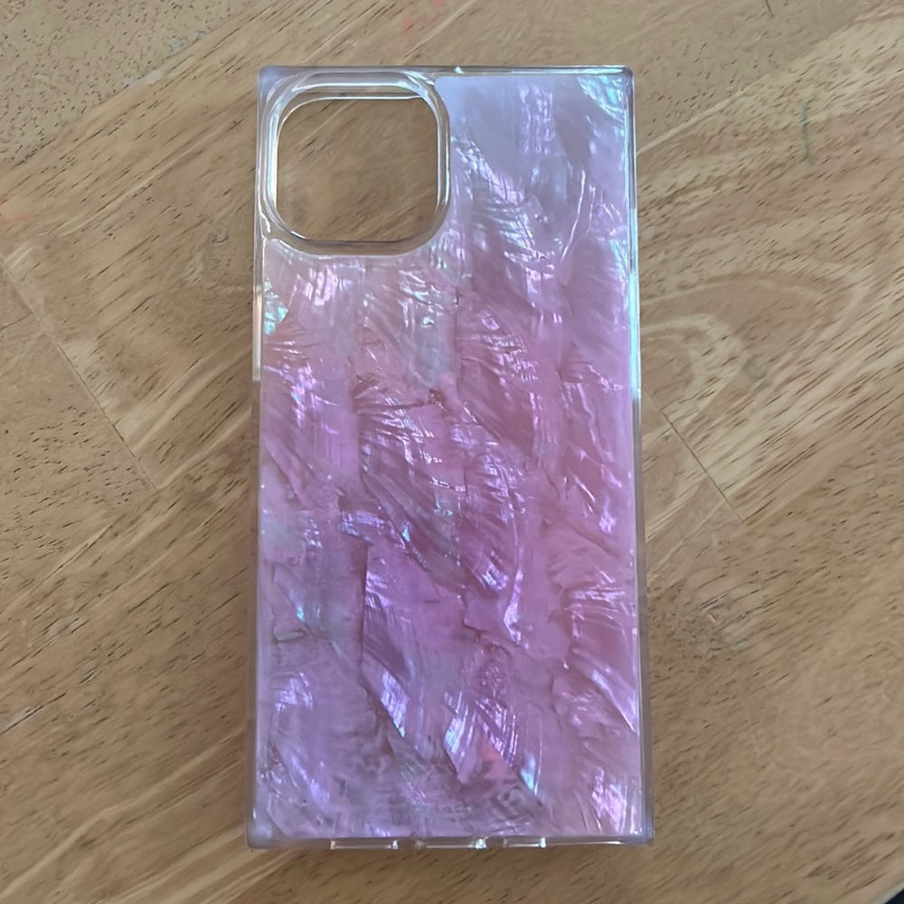 Flaunt pink shell iPhone 14 case